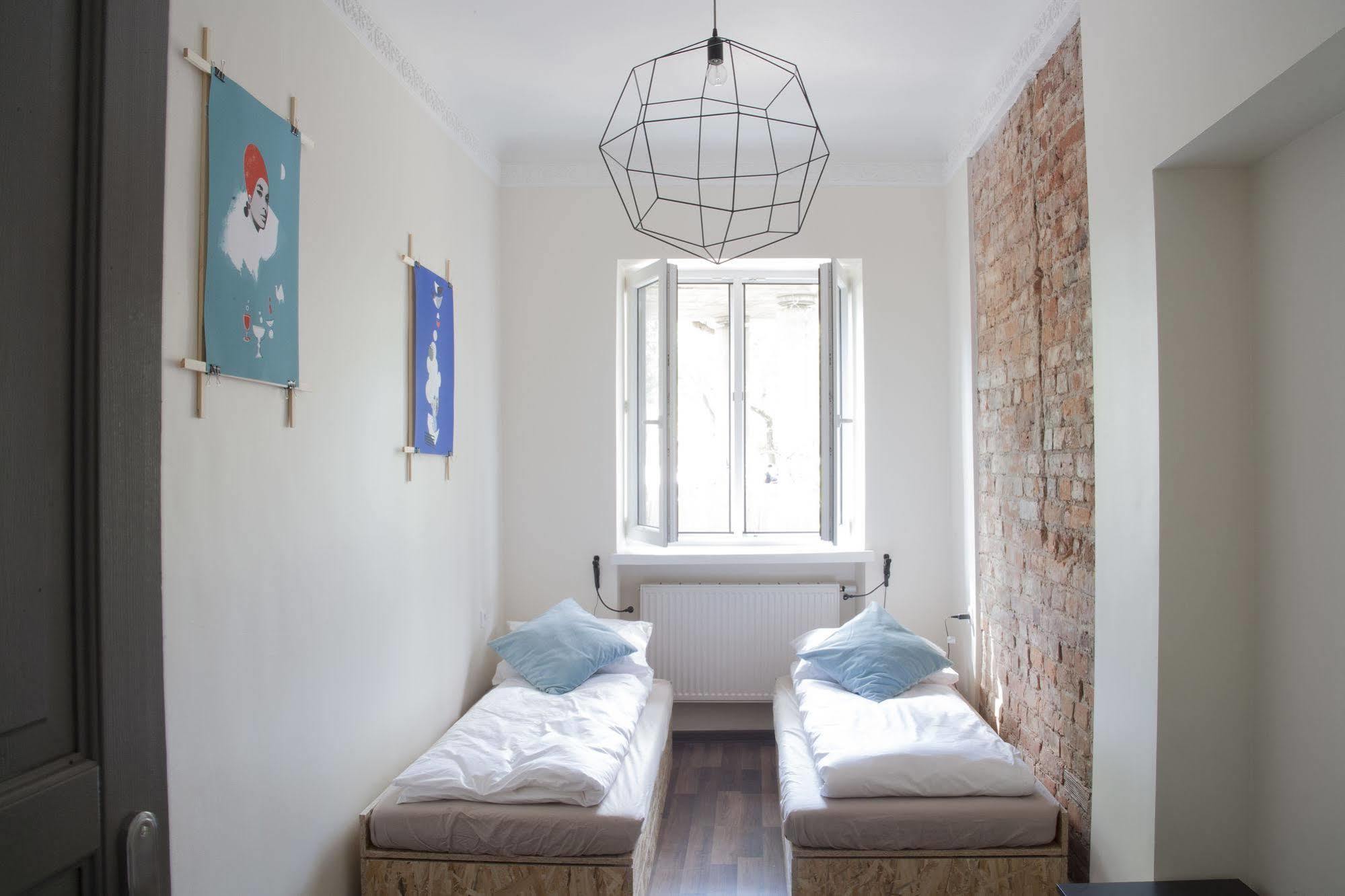 Lull Hostel Warszawa Eksteriør bilde